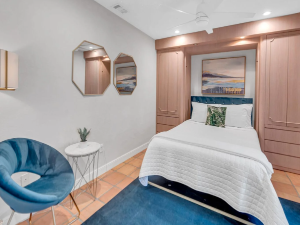 Luxurious Coral Ridge Residence with Heated Pool - Ideal Family Getaway